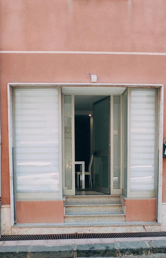 Nino'S Apartments Giardini-Naxos Extérieur photo