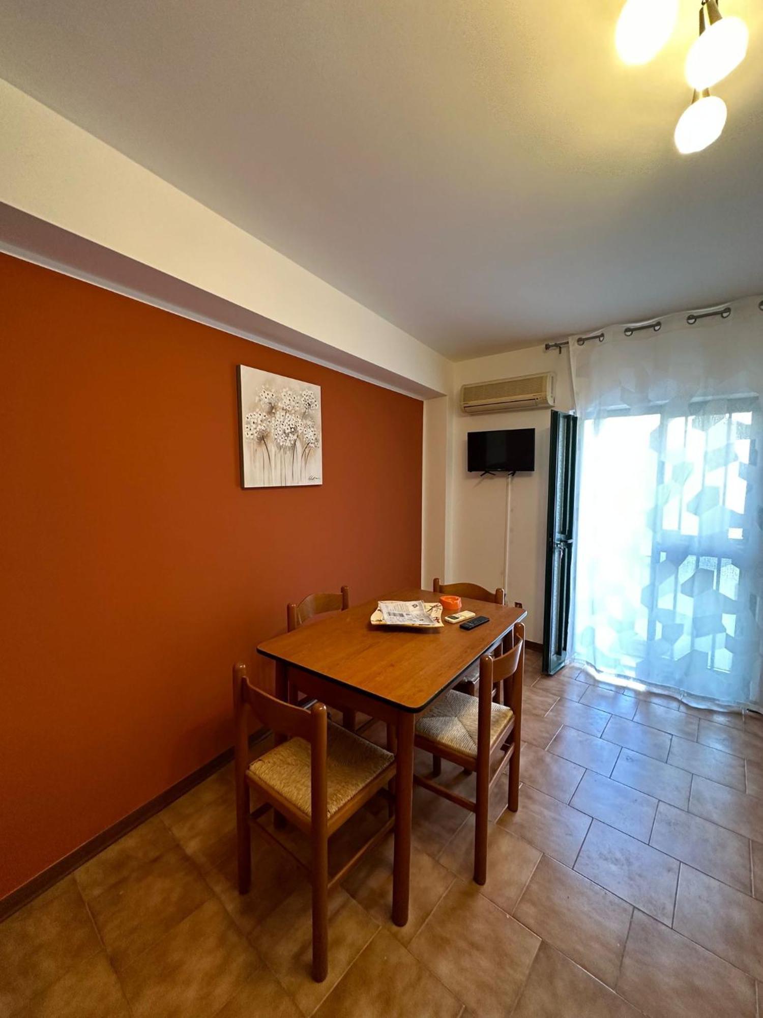 Nino'S Apartments Giardini-Naxos Extérieur photo